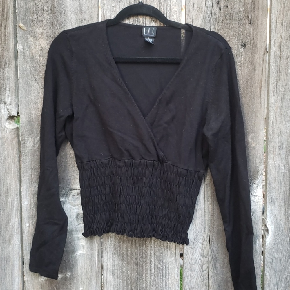 INC ruched long sleeve crop top